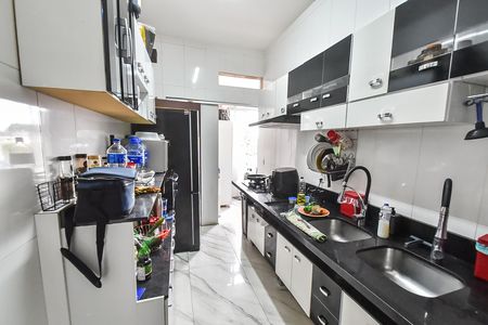 Apartamento para alugar com 110m², 3 quartos e sem vaga Apartamento para alugar com 110m², 3 quartos e sem vagaCozinha