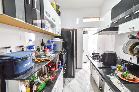 Apartamento para alugar com 110m², 3 quartos e sem vaga Apartamento para alugar com 110m², 3 quartos e sem vagaCozinha