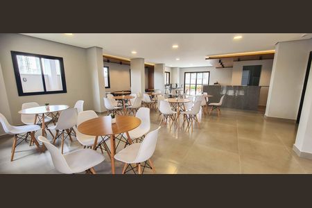 Apartamento para alugar com 47m², 2 quartos e 1 vaga Apartamento para alugar com 47m², 2 quartos e 1 vagaÁrea comum - Salão de Festas