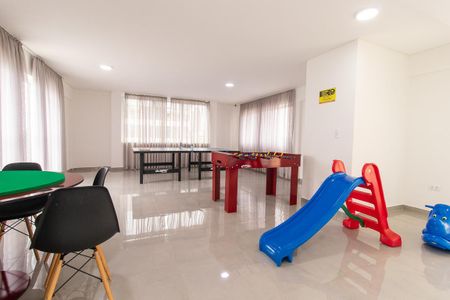 Apartamento para alugar com 34m², 1 quarto e sem vaga Apartamento para alugar com 34m², 1 quarto e sem vagaSala de Jogos