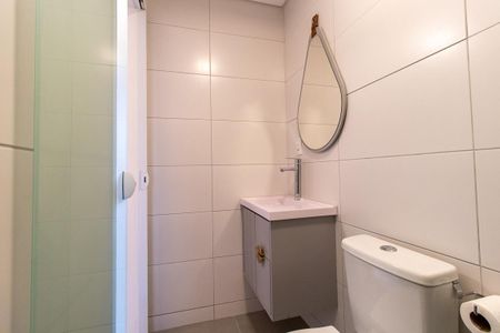 Banheiro Social de apartamento para alugar com 1 quarto, 34m² em Vila Izabel, Curitiba