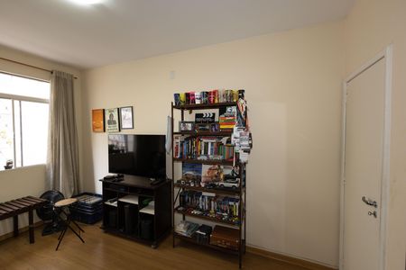 Apartamento à venda com 90m², 3 quartos e 1 vaga Apartamento à venda com 90m², 3 quartos e 1 vagaSala de TV