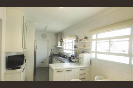 Apartamento à venda com 223m², 4 quartos e 4 vagas