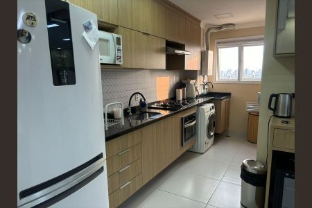 Cozinha de apartamento à venda com 2 quartos, 72m² em Vila Penteado, São Paulo