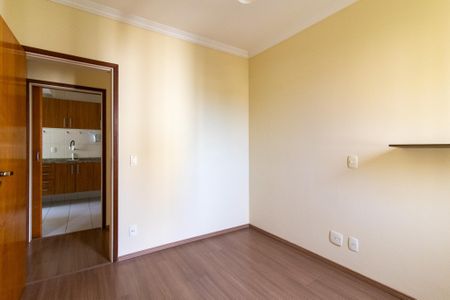 Apartamento para alugar com 74m², 2 quartos e 1 vaga Apartamento para alugar com 74m², 2 quartos e 1 vagaQuarto 2