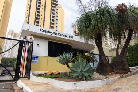 Apartamento para alugar com 74m², 2 quartos e 1 vaga Apartamento para alugar com 74m², 2 quartos e 1 vagaFachada