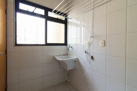Apartamento para alugar com 74m², 2 quartos e 1 vaga Apartamento para alugar com 74m², 2 quartos e 1 vagaÁrea de Serviço