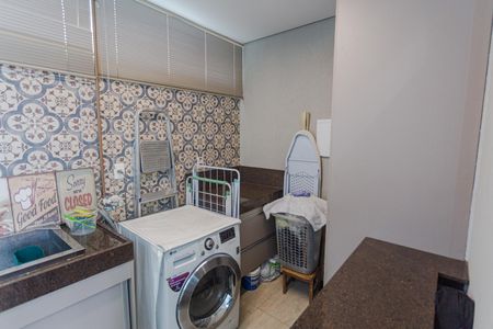 Apartamento à venda com 126m², 4 quartos e 2 vagas Apartamento à venda com 126m², 4 quartos e 2 vagasÁrea de Serviço na Cobertura