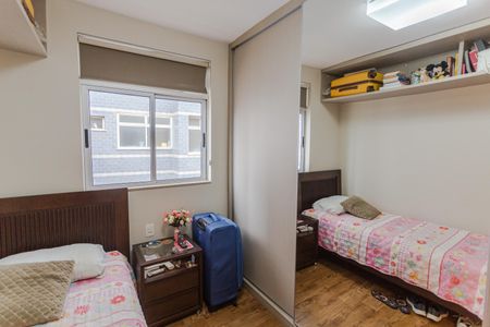 Apartamento à venda com 126m², 4 quartos e 2 vagas Apartamento à venda com 126m², 4 quartos e 2 vagasQuarto 2