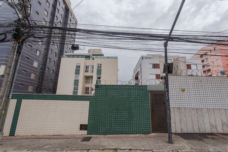 Apartamento à venda com 126m², 4 quartos e 2 vagas Apartamento à venda com 126m², 4 quartos e 2 vagasFachada