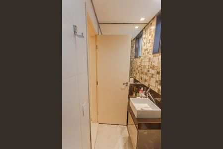 Apartamento à venda com 126m², 4 quartos e 2 vagas Apartamento à venda com 126m², 4 quartos e 2 vagasBanheiro Social