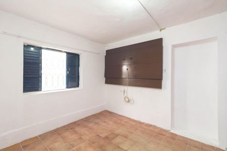 Sala/Quarto de casa para alugar com 1 quarto, 37m² em Jardim Cleide, São Paulo