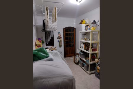 Casa para alugar com 300m², 3 quartos e 2 vagas Casa para alugar com 300m², 3 quartos e 2 vagasQuarto