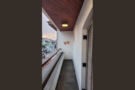 Casa para alugar com 300m², 3 quartos e 2 vagas Casa para alugar com 300m², 3 quartos e 2 vagasVaranda
