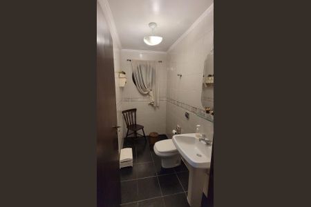 Casa para alugar com 300m², 3 quartos e 2 vagas Casa para alugar com 300m², 3 quartos e 2 vagasBanheiro