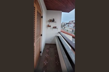 Casa para alugar com 300m², 3 quartos e 2 vagas Casa para alugar com 300m², 3 quartos e 2 vagasVaranda
