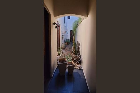 Casa para alugar com 300m², 3 quartos e 2 vagas Casa para alugar com 300m², 3 quartos e 2 vagasCorredor