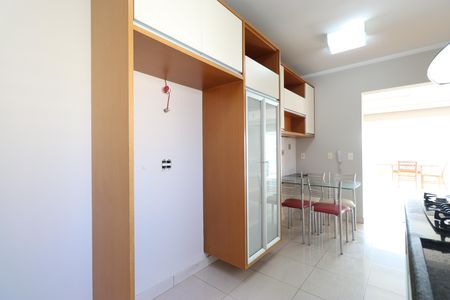 Apartamento à venda com 117m², 3 quartos e 2 vagasCozinha 