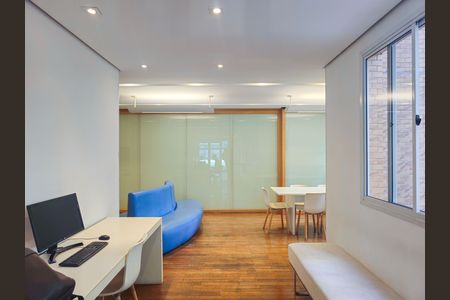 Apartamento à venda com 117m², 3 quartos e 2 vagas Apartamento à venda com 117m², 3 quartos e 2 vagasOffice