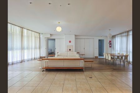 Apartamento à venda com 117m², 3 quartos e 2 vagas Apartamento à venda com 117m², 3 quartos e 2 vagasSalão de festas