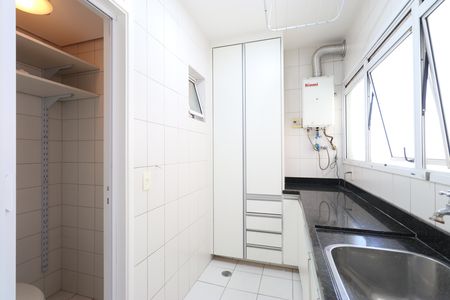 Apartamento à venda com 117m², 3 quartos e 2 vagasÁrea e banheiro de Serviço 