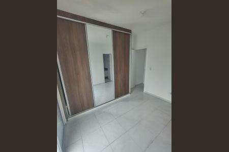 Quarto de casa de condomínio à venda com 2 quartos, 85m² em Vila Antonieta, São Paulo