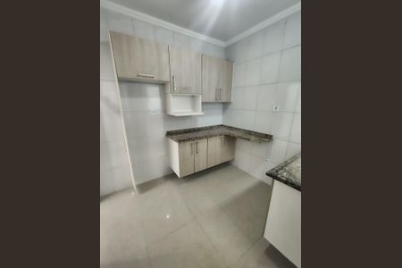 Cozinha de casa de condomínio à venda com 2 quartos, 85m² em Vila Antonieta, São Paulo