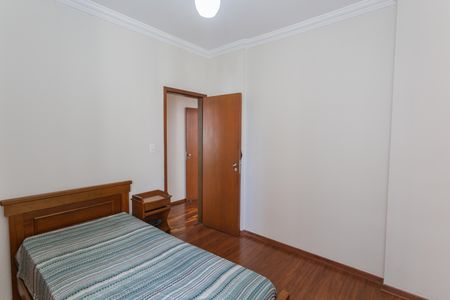 Apartamento à venda com 85m², 3 quartos e 1 vaga Apartamento à venda com 85m², 3 quartos e 1 vagaQuarto 2