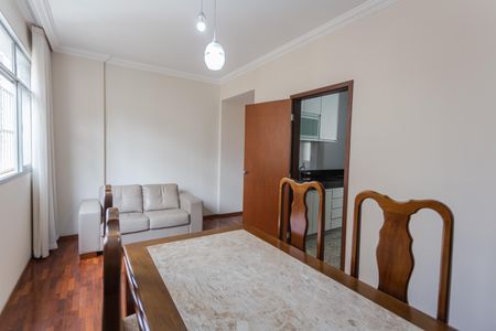 Apartamento à venda com 85m², 3 quartos e 1 vaga Apartamento à venda com 85m², 3 quartos e 1 vagaSala