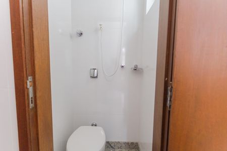Apartamento à venda com 85m², 3 quartos e 1 vaga Apartamento à venda com 85m², 3 quartos e 1 vagaBanheiro de serviço