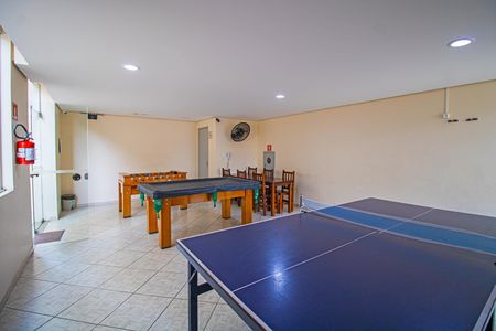 Apartamento à venda com 57m², 2 quartos e 1 vaga Apartamento à venda com 57m², 2 quartos e 1 vagaÁrea comum - Salão de jogos