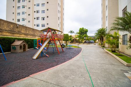 Apartamento à venda com 57m², 2 quartos e 1 vaga Apartamento à venda com 57m², 2 quartos e 1 vagaÁrea comum