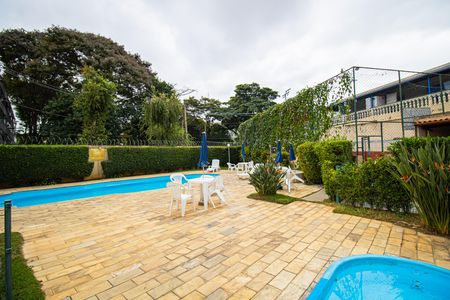 Apartamento à venda com 57m², 2 quartos e 1 vaga Apartamento à venda com 57m², 2 quartos e 1 vagaÁrea comum - Piscina