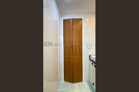 Apartamento à venda com 57m², 2 quartos e 1 vaga Apartamento à venda com 57m², 2 quartos e 1 vagaBanheiro