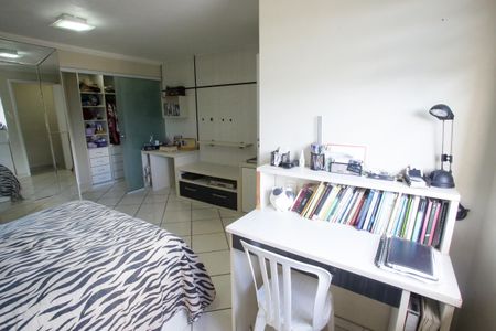 Casa à venda com 440m², 6 quartos e 1 vagaQuarto Suíte 1