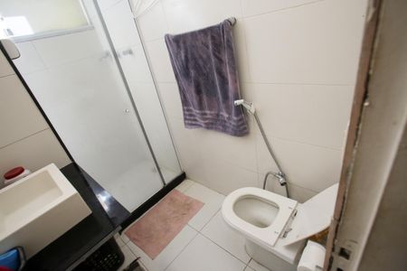 Casa à venda com 440m², 6 quartos e 1 vagaBanheiro da Suíte 2