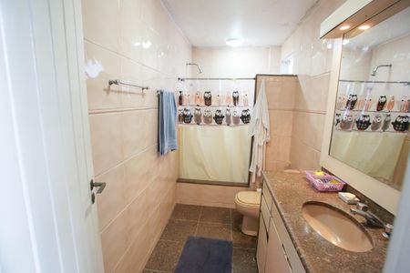 Casa à venda com 440m², 6 quartos e 1 vagaBanheiro Social 1