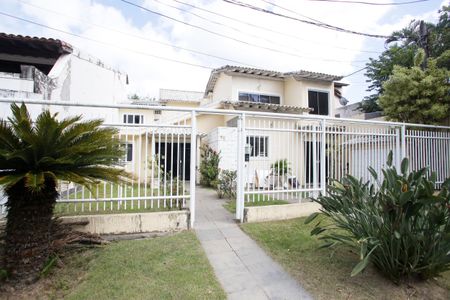 Casa à venda com 440m², 6 quartos e 1 vagaFachada