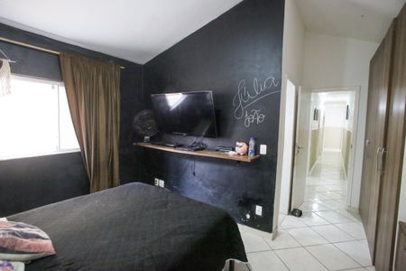 Casa à venda com 440m², 6 quartos e 1 vagaQuarto Suíte 2