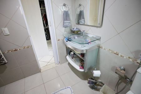 Casa à venda com 440m², 6 quartos e 1 vagaBanheiro da Suíte 1