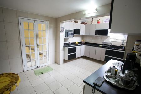 Casa à venda com 440m², 6 quartos e 1 vagaCozinha