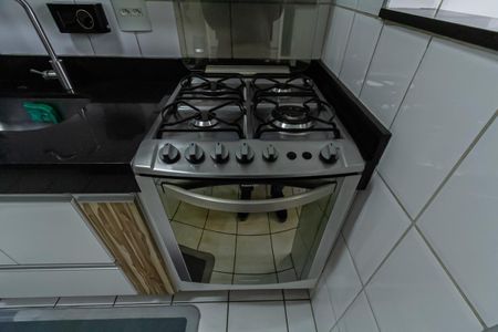 Apartamento à venda com 65m², 3 quartos e 2 vagas Apartamento à venda com 65m², 3 quartos e 2 vagasCozinha e Área de Serviço