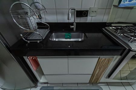 Apartamento à venda com 65m², 3 quartos e 2 vagas Apartamento à venda com 65m², 3 quartos e 2 vagasCozinha e Área de Serviço
