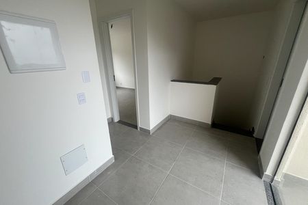 Casa à venda com 88m², 2 quartos e 1 vaga Casa à venda com 88m², 2 quartos e 1 vagaCorredor