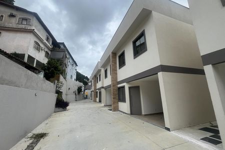 Casa à venda com 88m², 2 quartos e 1 vaga Casa à venda com 88m², 2 quartos e 1 vagaÁrea comum