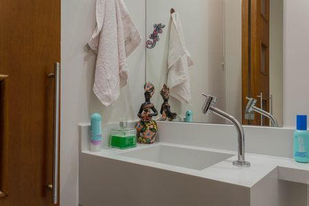 Casa à venda com 270m², 2 quartos e 2 vagas Casa à venda com 270m², 2 quartos e 2 vagasLavabo