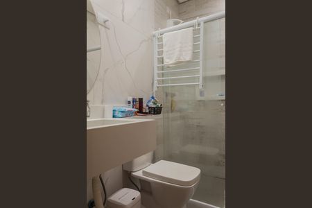 Casa à venda com 270m², 2 quartos e 2 vagas Casa à venda com 270m², 2 quartos e 2 vagasBanheiro da Suíte 1