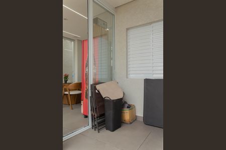 Casa à venda com 270m², 2 quartos e 2 vagas Casa à venda com 270m², 2 quartos e 2 vagasÁrea de Serviço