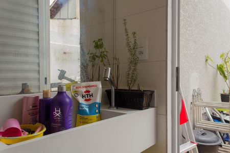 Casa à venda com 270m², 2 quartos e 2 vagas Casa à venda com 270m², 2 quartos e 2 vagasBanheiro de Serviço