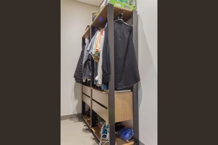 Casa à venda com 270m², 2 quartos e 2 vagas Casa à venda com 270m², 2 quartos e 2 vagasCloset da Suíte 1